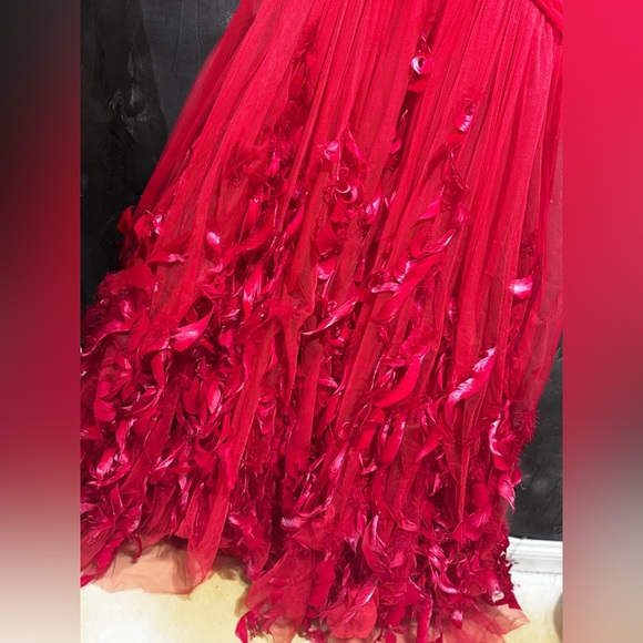 NWOT Jovani Vibrant Red feather strapless Prom/ quinceanera Dress Size 8 - Picture 3 of 6
